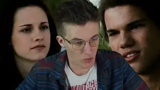 Screenwriter Reacts to Twilight: New Moon