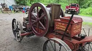 Columbus 10 HP Hit & Miss running