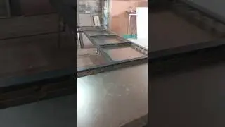 Encajonando los Toles en el Marco para Puerta de Garaje #trabajo #cerrajer&iacute;a #tutorial #encajonado