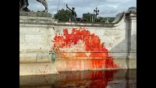 Extinction Rebellion Vandalizes Buckingham Palace with Fake Blood
