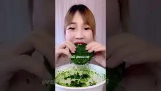 Color Soft Matcha Ice Eating #ice #mukbang #eatingasmr #food #asmrice #iceeating #asmr #asmrice 