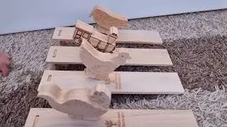 Wooden Ramp Walking Animal Toy for Kids