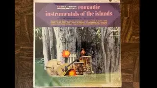 Webley Edwards presents: Hawaii calls  /  Romantic Instrumentals of the Islands