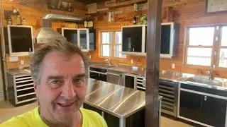 Stainless steel countertops ￼