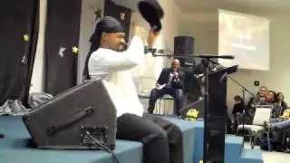 Nae performs Willow-Leaf Saber