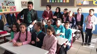 YANA DÖNE - İŞARET DİLİ