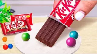 Sweet Rainbow Cake | Delicious Miniature Rainbow KitKat Chocolate Cake Decorating
