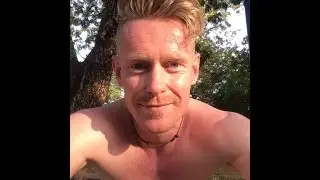 Outdoor Calisthenics at Lumpini Park (Bangkok)