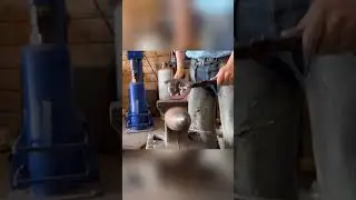 forging horseshoes for damaged horse hooves #horse #hoop  #horseshoe
