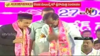 KCR Smashing Entry at TRS Public meeting at Parade Grounds