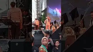 aksi panggung polisi#konser#pentasmusik#jogjamusik#hiburan#short#