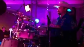 Esa chiquilla con Mario Padilla II