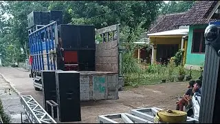 Bongkar Sound Hajatan di Ketanggung