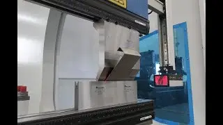 ACCURL CNC Press Brake with Lazersafe - PCSS IRIS