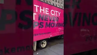 NYC Local Moving Day with @janinedelaney 💞  #mypieceofcakemove
