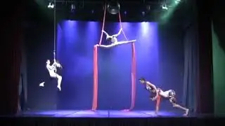 Espetáculo Sintonize 2010. Performance  lira, tecido aéreo e dança acrobática Prof.Mauricio  Pereira