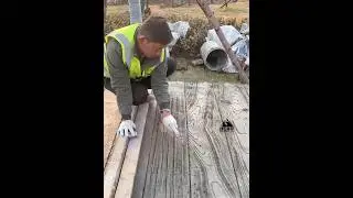 Creating wood grain patterns with cement#art #artisan #craftsman #craftspeople