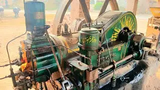 Old Black Diesel Engine Amazing Strat Up 22Hp Amazing Technology south Asia Panjab Pakistan 