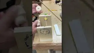Самодельное приспособление для оперения стрел. Для точного склеивания. #короткий #деревообработка...