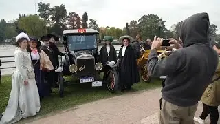 Vintage cars hit the road in Buenos Aires