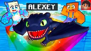 Fingi ser um DRAG&Atilde;O BEB&Ecirc; em uma JANGADA OP no MINECRAFT!