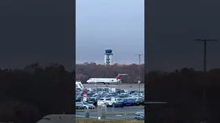 Delta Boeing 717 Landing in Hartford CT BDL #deltaairlines #b717 #bdl #aviation