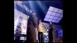 City High Caramel live on top of the pops 2002