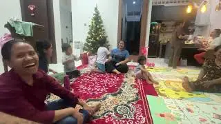 Persiapan acara natal di rumah Om Rulih tanggal 25 Desember 2025
