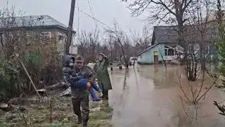 Masallı rayon Bala Kolatan Kəndində bəzi həyətlər su altında qalıb 