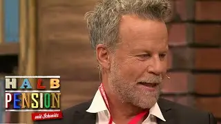 Überraschungsgast: Jenke von Wilmsdorff checkt in die Pension ein! | Halbpension mit Schmitz | SAT.1