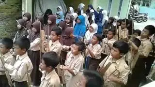 Little Angklung Parahyangan - Burung Kakak Tua