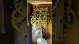 Mechanism of a 70-Year-Old Classic Mechanical Pendulum Clock