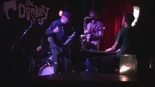 The Status Trio & Friends Rob Charles & Chris Lee
