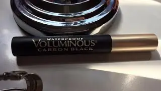 L'Or&eacute;al Voluminous Carbon Black Mascara First Impressions || Logan Lynn