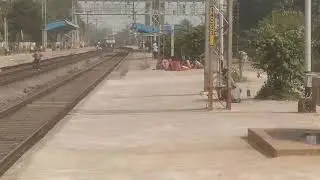 Rare Visitor Shiny AJJ WAP1 with ECoR Mismatch Queen Bhubaneswar Chennai Central SuperFast Express