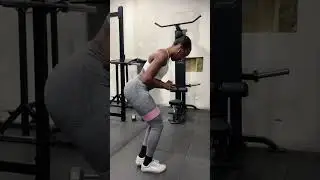 Try this upper glutes superset to grow your glutes #glutesworkout