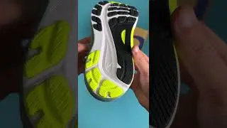 ASICS Gel-Kayano 31 in hand 🤩