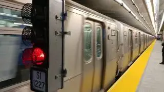 NYC Subway Who put that signal here