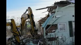 Demolition of The Wheeler House