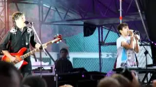 Klaxons 