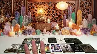 PISCES   HAPPENING FAST…I WOULD LISTEN TO THIS IF I WERE U PISCES DEC LOVE TAROT READING
