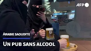 En Arabie saoudite, un bar fait le plein avec de la bi&egrave;re sans alcool | AFP