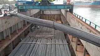 Bongkar muat di pelabuhan @hadichannel77 