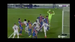 Messi's👽 Unbelievable Effort | Hit The Post From Corner.