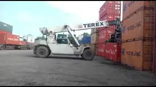 ☆☆☆ RS ☆☆☆ Reach Stacker training without borders