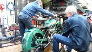 Christian Timmermann und eine Indian 4 Zylinder