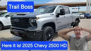 Я заполучил один! Я сказал это. Обзор Chevrolet Silverado 2500HD TRAIL BOSS 2025 года!