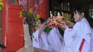 Japanese Floating Doll Festival - Hina Matsuri of Awashima Shrine in Wakayama 雛祭り