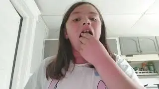 tow donuts for 2 likes pls sub and like