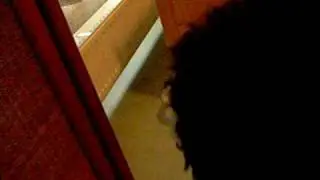 zware deur slpkmrkast dichtdoen.AVI